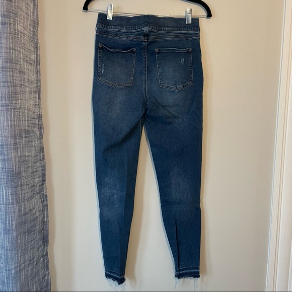 SPANX | Distressed Ankle Skinny Jeans - Picture 7 of 7